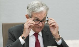 Powell of the Fed ignores politics, which could cost him dearly