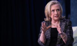 Hillary Clinton reiterates Biden's warning about "threats to democracy" before the midterm elections