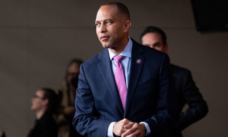 Hakeem Jeffries launches bid to be Nancy Pelosi’s successor