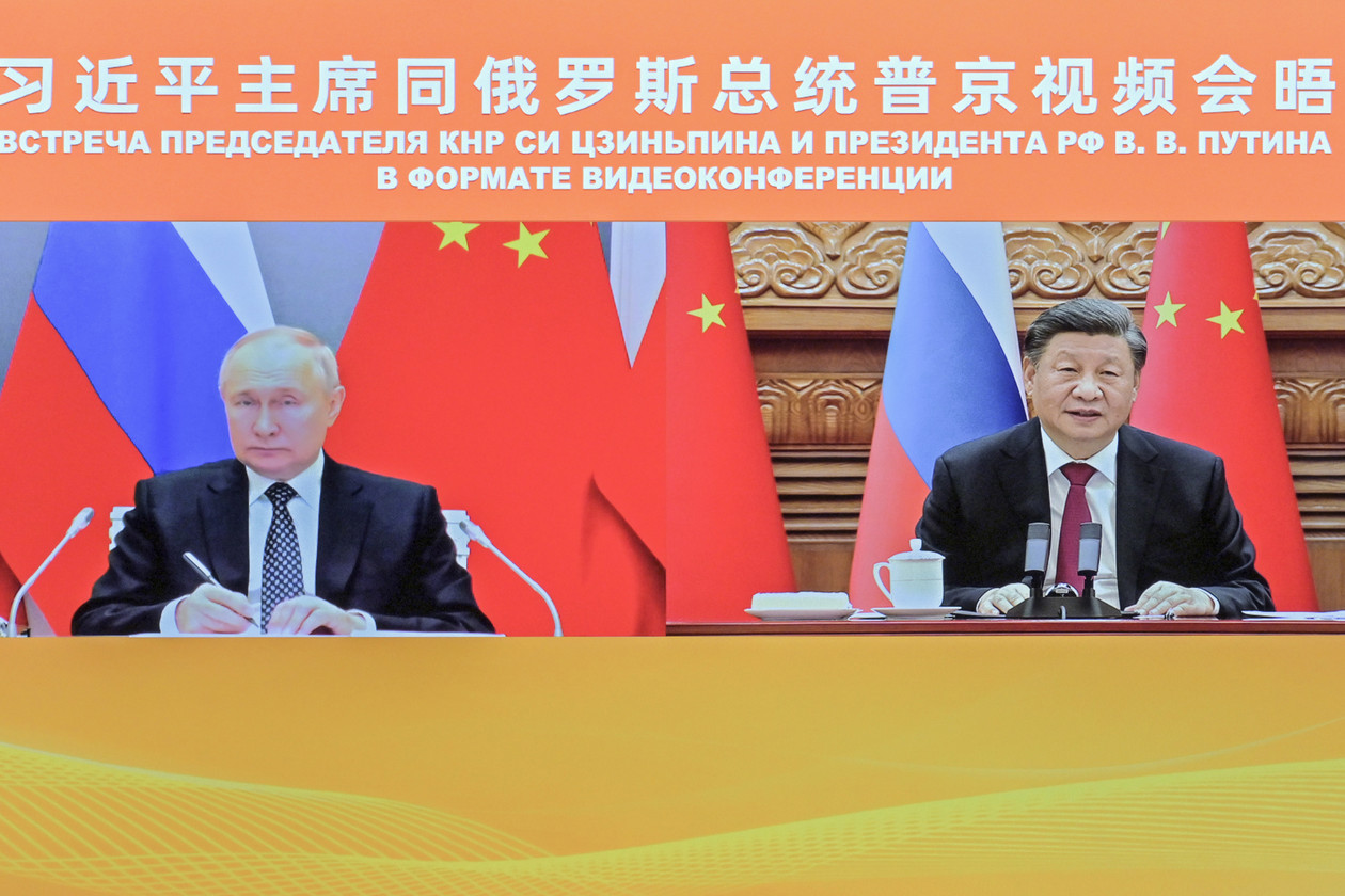 Putin and Xi promise deeper ties as Russia continues to bomb Ukraine