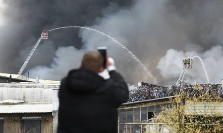 Dangerous Aftermath: Hamburg Warehouse Fire Leads to Toxic Fume Warning