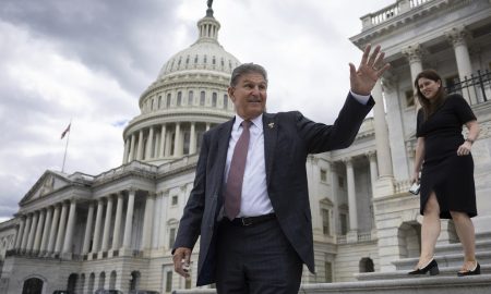 Republicans Demand Manchin's Resignation, Cite Fears of His Last-Minute Political Maneuver