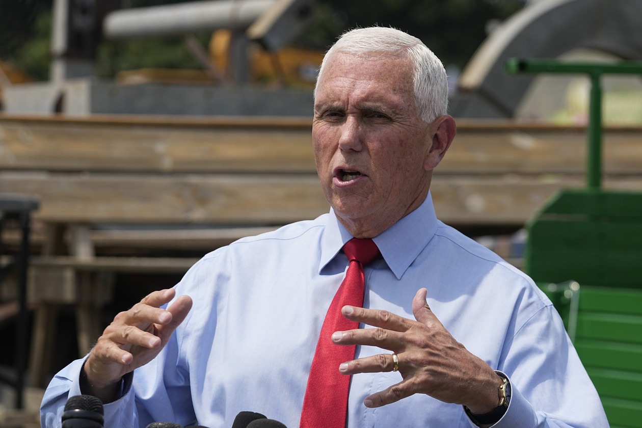 Pence Faces Backlash: Trump Supporters Harangue Him with 'Traitor' Claims in New Hampshire