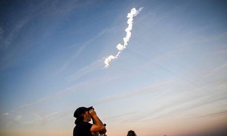 Giant Rocket Drama: Explosions Abruptly Stop SpaceX's Test Flight