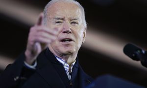 Contrast Chronicles: Biden's Quest for Trump-Washington Differences