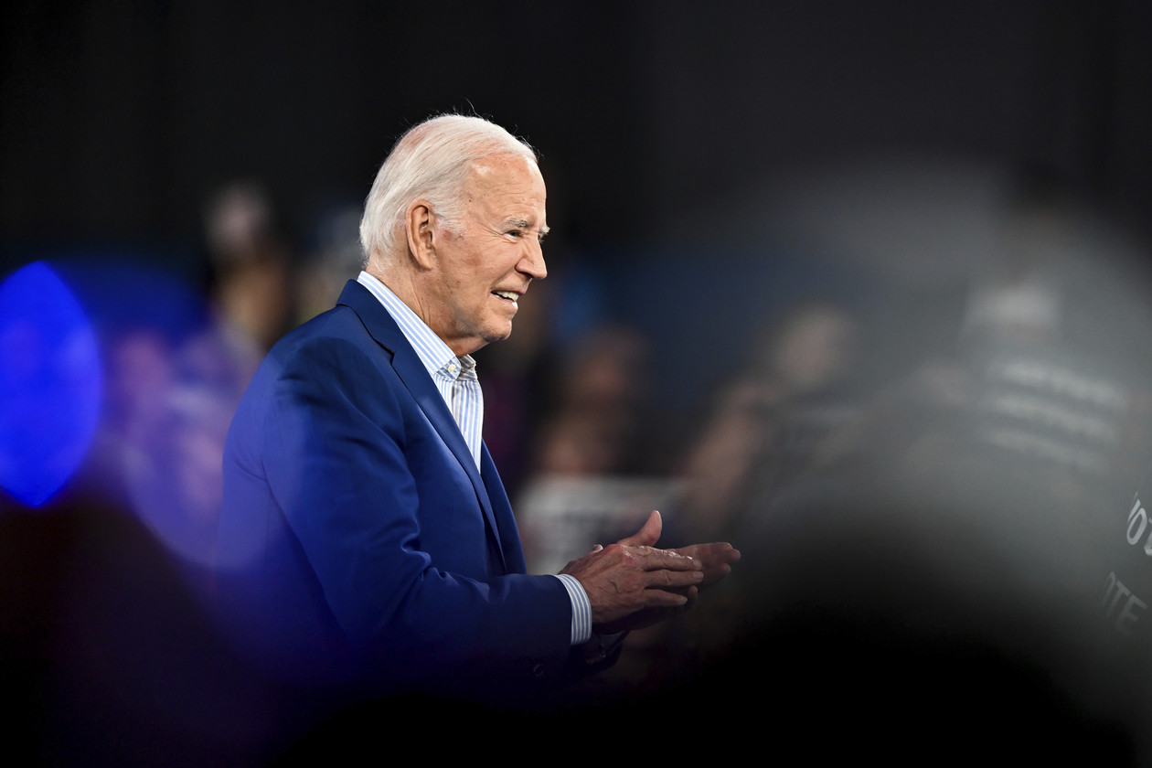 Obama Alumni Criticize Biden's Administration