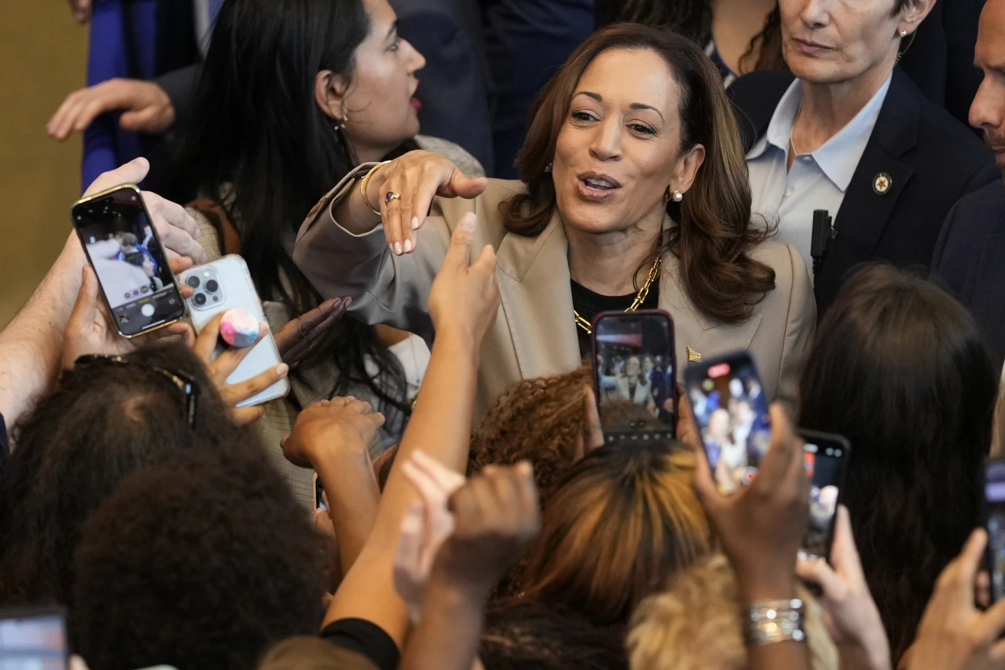 Is Harris's New Tax Plan Enough to Beat Trump's Economic Attacks?