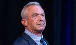 RFK Jr. Turns on Democrats, Endorses Trump in Stunning Move