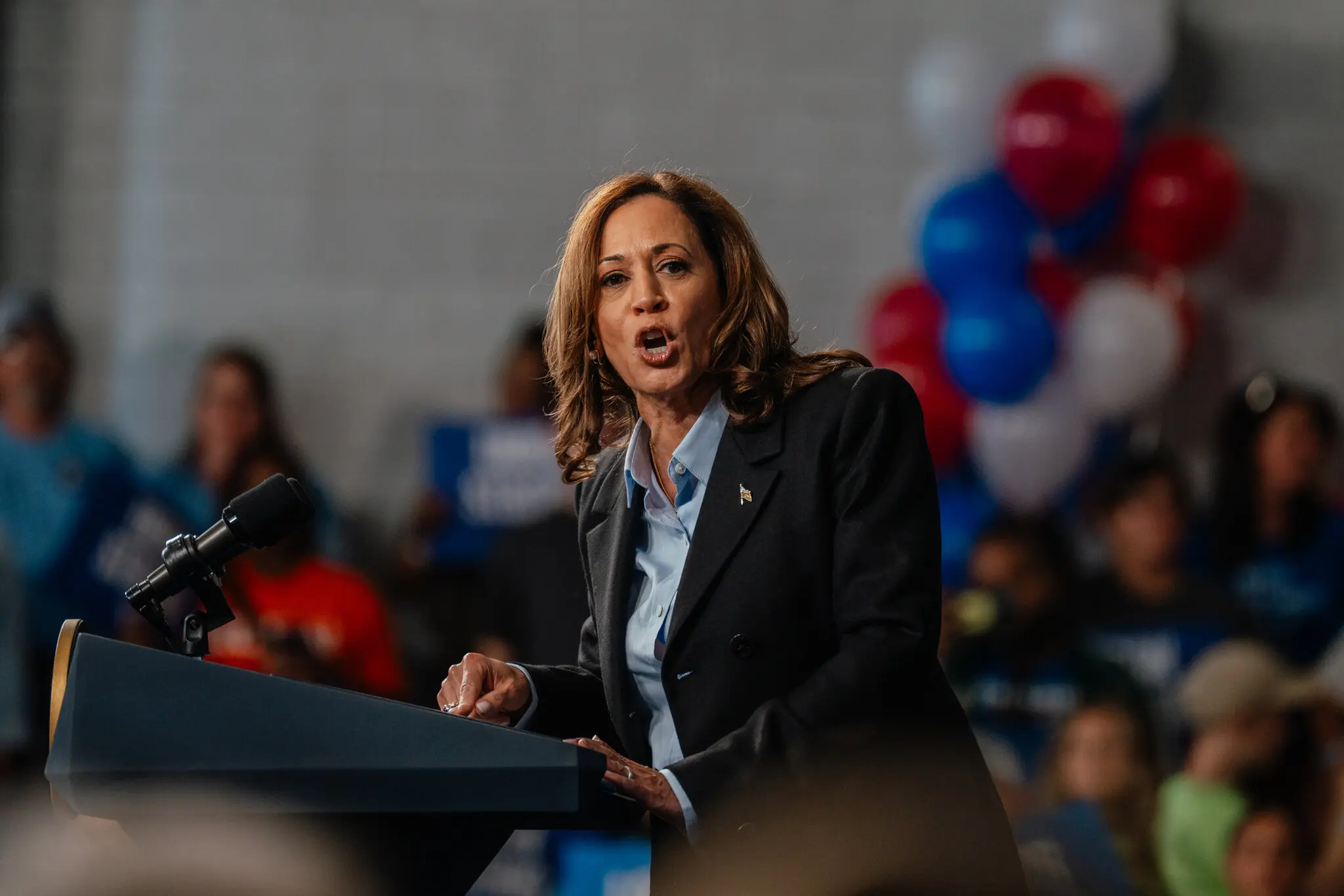 Kamala Harris's Support Stalls: Is the Honeymoon Over?