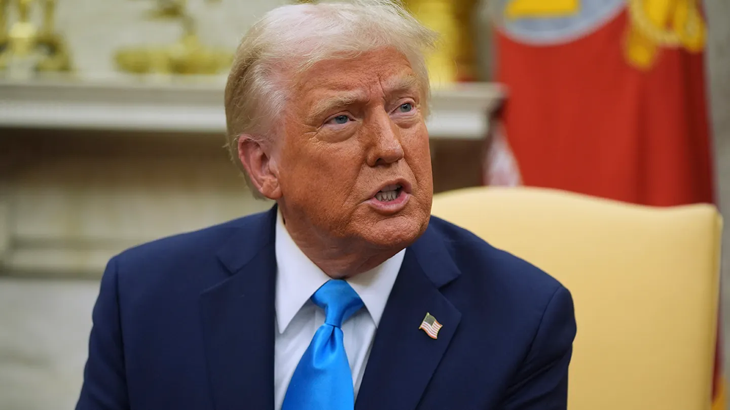 Secret Deal or Strategic Move? Trump’s Qatar Jet Defense Explained