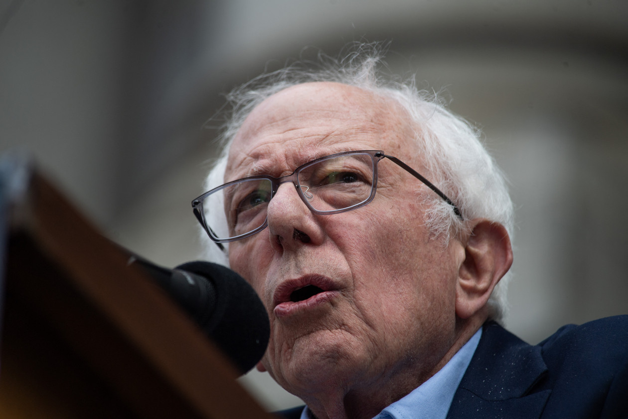 Democrats Clash Over Super PAC Spending in Primaries: ‘We’re Handicapping Ourselves’
