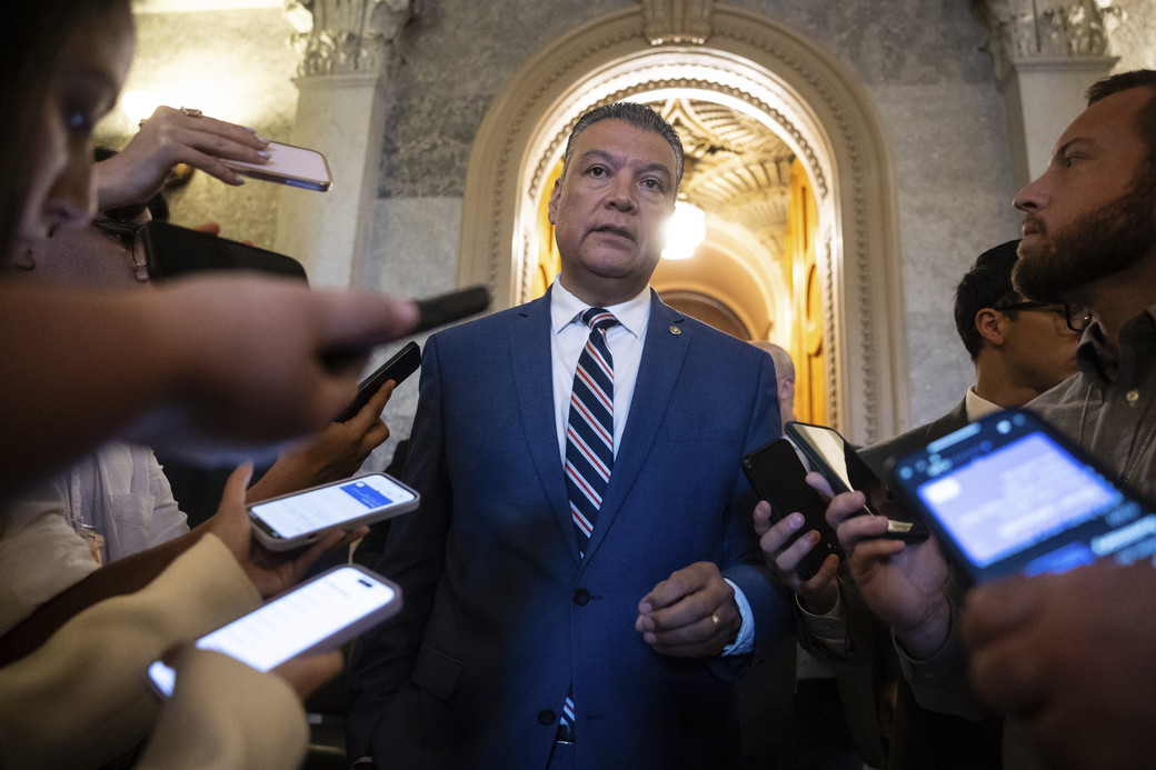 ‘Tour of Retribution’: Padilla Accuses Trump of Using Power to Settle Scores