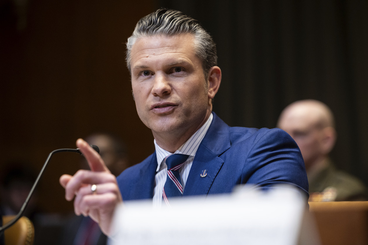 Republicans Clash Over Ukraine: Hegseth Called Out by Senators