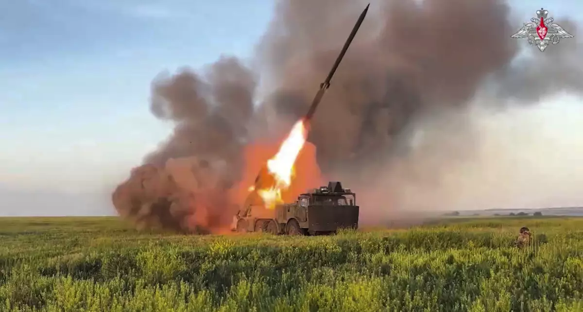 Russia Defies Trump Ultimatum - Vows to Keep Pushing in Ukraine